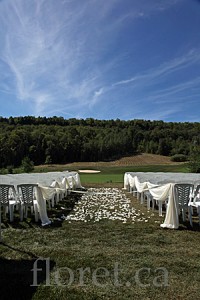 Gorgeous Outdoor Ceremony At Greystone Golf Club In Milton | Floret.ca