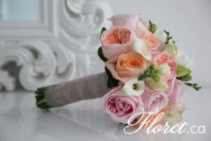pink_peach_bridal_bouquet